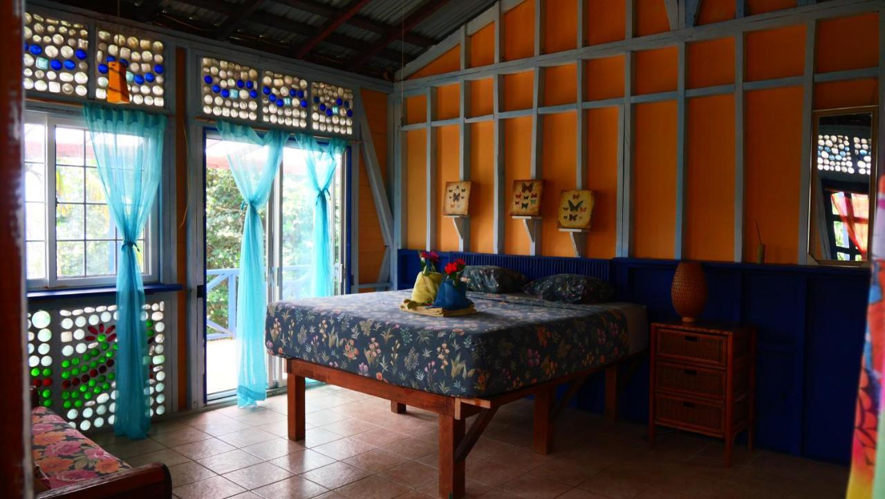 Tesoro Escondido Ecolodge Cabinas Bocas Town Exterior photo