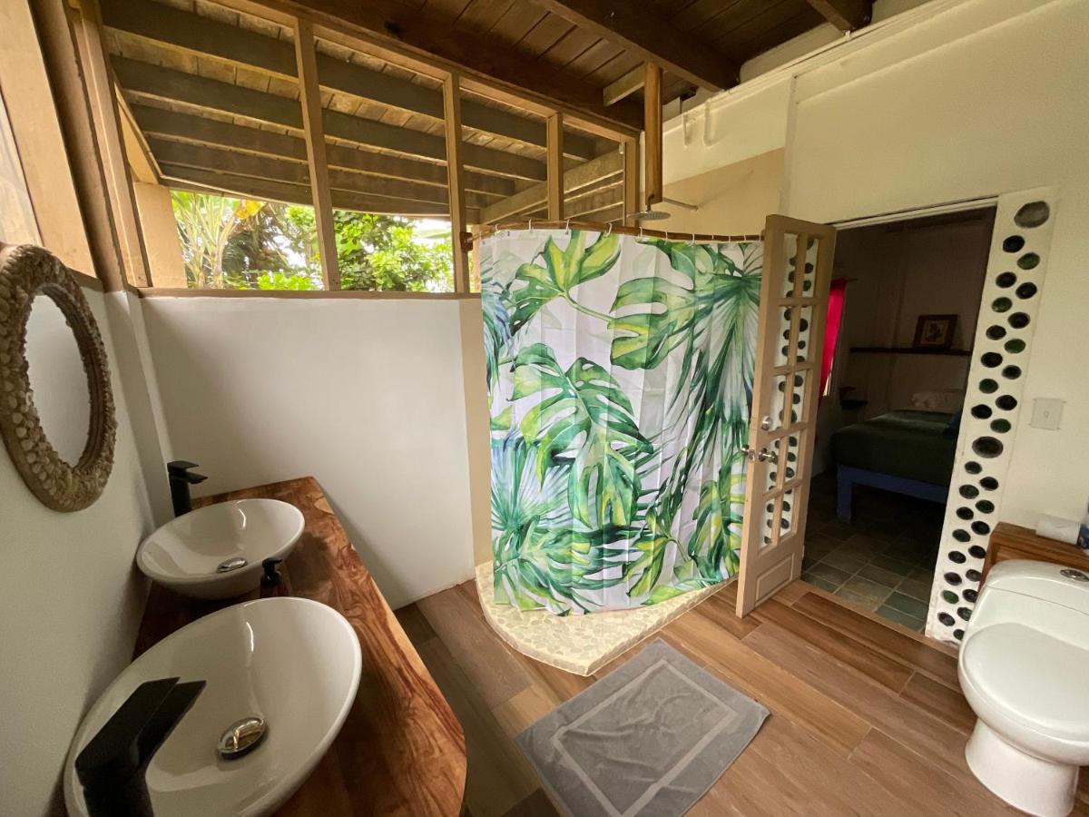 Tesoro Escondido Ecolodge Cabinas Bocas Town Exterior photo