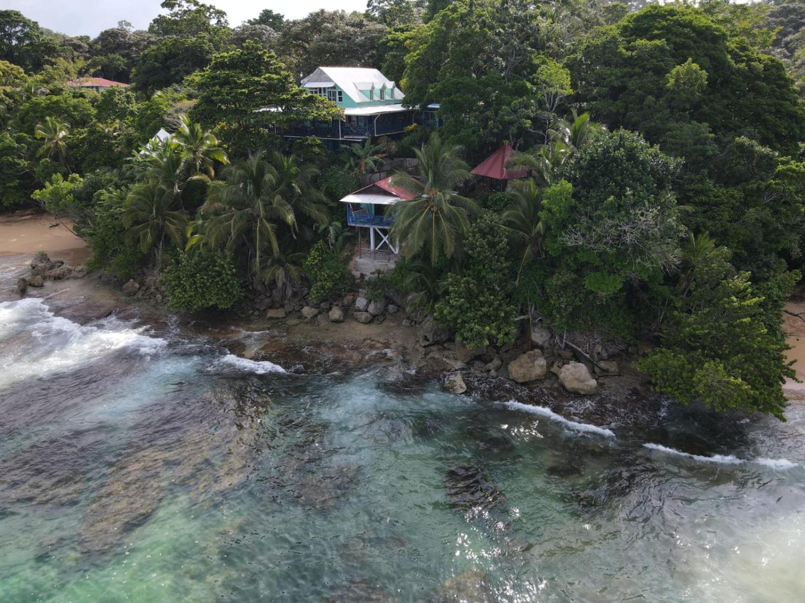 Tesoro Escondido Ecolodge Cabinas Bocas Town Exterior photo