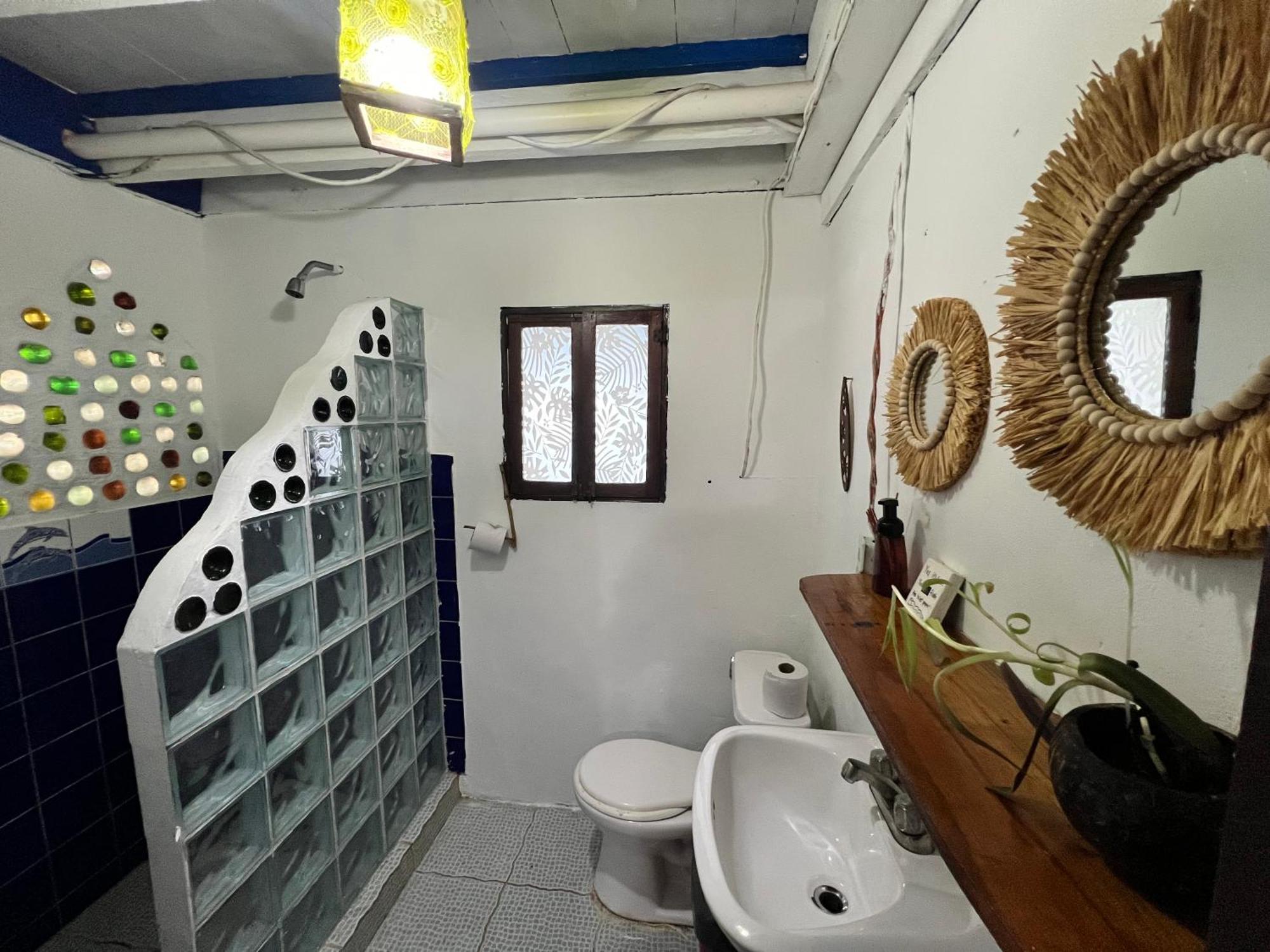 Tesoro Escondido Ecolodge Cabinas Bocas Town Room photo