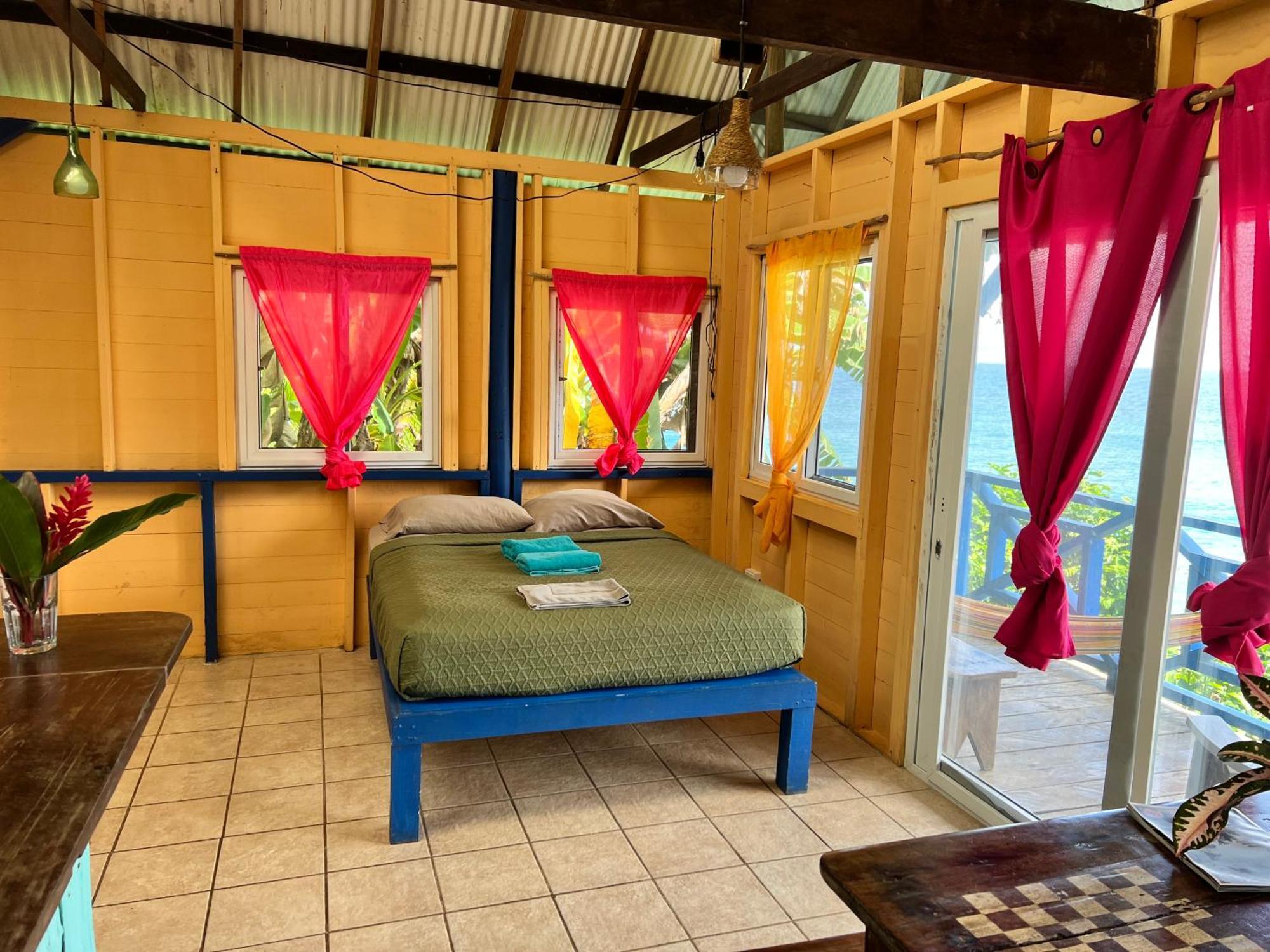 Tesoro Escondido Ecolodge Cabinas Bocas Town Room photo