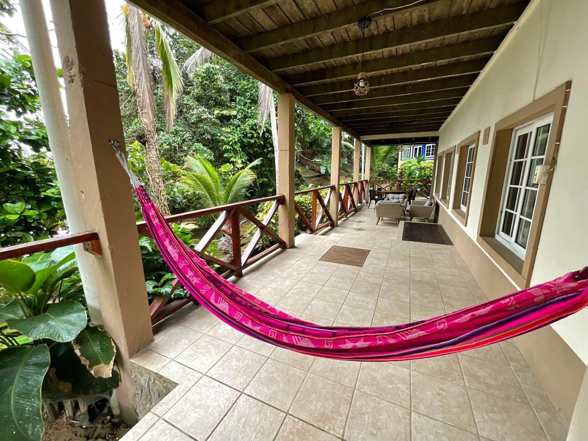 Tesoro Escondido Ecolodge Cabinas Bocas Town Exterior photo